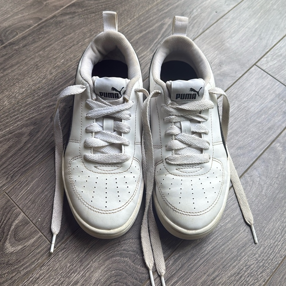 Puma Rickie Classic Shoes (US 4C)